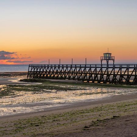 Le Gambetta, 100M De La Plage Luc-sur-Mer ภายนอก รูปภาพ